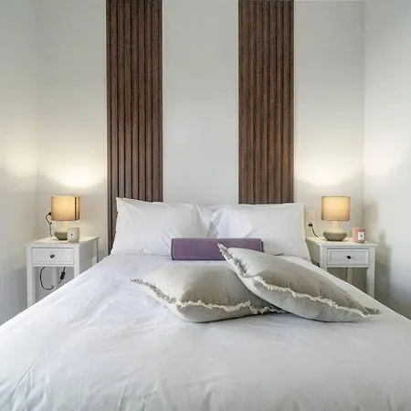 #t33 Chic 2br In The Centre Of Apartment Volos